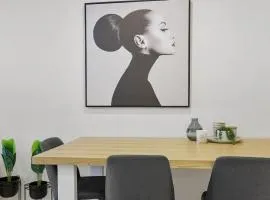 YARRA · YARRA Toorak Rd & Chapel St. Pool, Gym & Parking