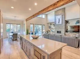 Luxury Mt Bachelor Retreat with Hot Tub and Patio