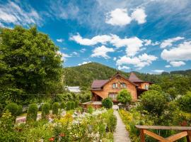 Хата Різьбяра, cabin in Beloberëzka