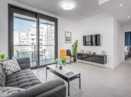 Kerem Hateimanim Area-3 BR with Balcony