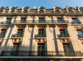 The 10 best hotels near Louis Vuitton Shop in Paris, France