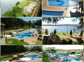 Aldeia do Lago C405-churrasqueira, bebidas liberadas nas piscinas, internet no ap, rampa de acesso ao lago, recarga carro elétrico, pesqueiro