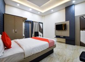 OYO 70990 Hotel Blue Diamond, Hotel in Nagpur