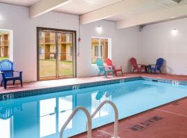 Pocono Inn & Banquet - Stroudsburg, hotel v destinaci Delaware Water Gap
