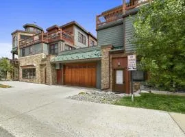 Apartments Off Main #4