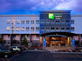 Holiday Inn Express & Suites Colorado Springs Central, an IHG Hotel，科羅拉多斯普林斯的飯店