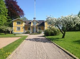 Fredriksons Vilt, Vin & Pensionat, Hotel in Axvall