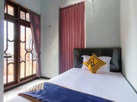 SPOT ON 2689 Safira Family Residence Syariah, hotell i Lawang