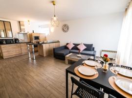 Le Gracieux situé en plein centre ville proche Disney Val dEurope Village Nature, Hotel in Lagny