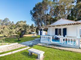 Blue House: Dafnila şehrinde bir otel