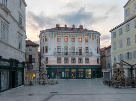 Central Square Heritage Hotel, hotel in Split