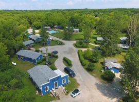 Bird's Nest Resort, hotel in Put-in-Bay