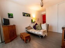 APPARTEMENT VUE SUR LE PORT, centre ville ST GILLES LES BAINS Ile de la réunion