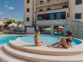 Halanus Hotel And Resort