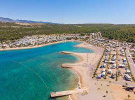 Mobile Homes Camping Omišalj, campamento en Omišalj