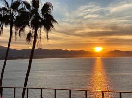 Spectacular Hadas Sunset and Ocean view, hotell nära Playa La Audiencia, Manzanillo