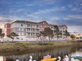 Holiday Inn Express Hotel & Suites Seaside Convention Center by IHG