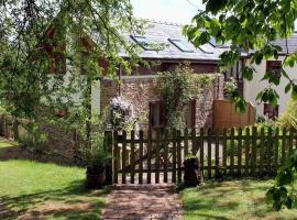 The Cider Barn, holiday home in Flaxley