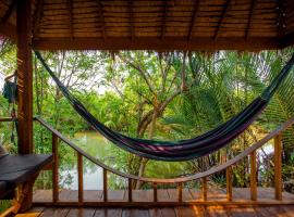 Retro Kampot Guesthouse, hotel v destinaci Kampot