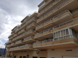 Parquemar I Solo Familias Serviplaya、Casas Las Basasのホテル