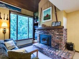 59SW - Fireplace - Dishwasher - Washer Dryer - Sleeps 6 home