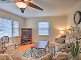 Beautiful Bartlesville Family Home with Game Room!, hotell i Bartlesville