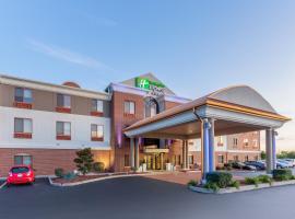 Holiday Inn Express Hotel & Suites O'Fallon-Shiloh, an IHG Hotel: Shiloh şehrinde bir otoparklı otel