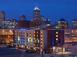 Holiday Inn Express & Suites Indianapolis Dtn-Conv Ctr Area by IHG, hotel with hot tubs in Indianapolis