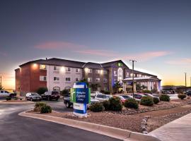 Holiday Inn Express & Suites Alamogordo Highway 54/70, an IHG Hotel, готель у місті Аламоґордо