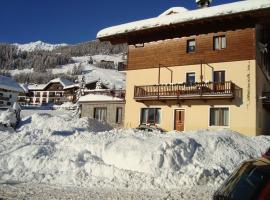 Affittacamere La Falconetta, hotel cerca de Estación de esquí Antagnod, Champoluc