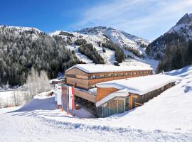 Lizum 1600 | Kompetenzzentrum Snowsport Tirol, hotel in Axamer Lizum