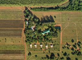 Hluhluwe Bush Camp, hotel with pools in Hluhluwe