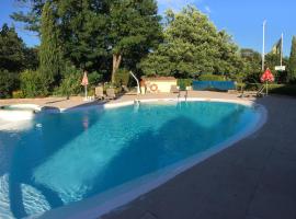 Hotel Les Chênes, hôtel à Sisteron