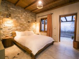 Karaiskos Agritourism Farm, farm stay in Portariá