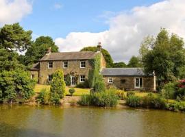 Woodsome Hall Golf Club Dormy House, hotel v destinácii Fenay Bridge