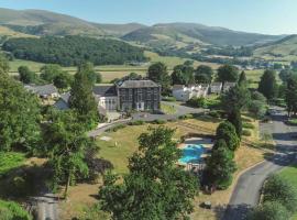 Macdonald Plas Talgarth Resort, готель у місті Pennal