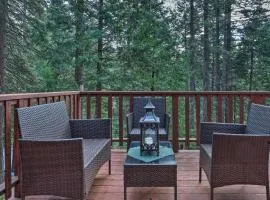 4 Mi to Big Tree State Park Serene Cabin with Deck