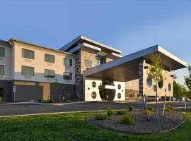 Holiday Inn Express & Suites Shippensburg by IHG