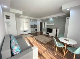 Green Deluxe Apartment Cosmopolis，Ştefăneştii de Jos的公寓