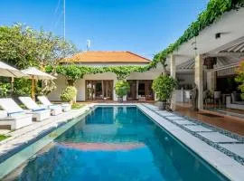 Central Seminyak Villa Martini