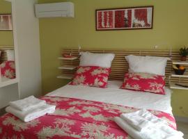 Chambre double avec salle de bain privative, hotel en Hendaya