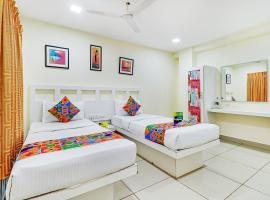 FabHotel Colors Apartment, hotel in Chennai