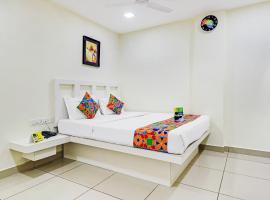 FabHotel Colors Service Apartment, hotel near Kapaleeswar Temple chennai, Chennai