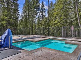 Airy Resort Condo Less Than 3 Miles to Whitefish Mountain!, hotel in Whitefish