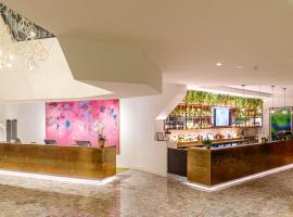 Eatons Hill Hotel, Hotel in Brisbane