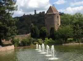 Ferienwohnung Burgenblilck, hotel i nærheden af Stadthalle Weinheim, Weinheim