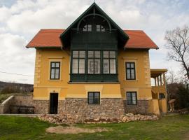 Polyák villa, holiday rental in Révfülöp