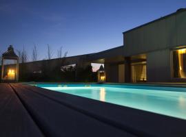 Pavi Apts Ljubljana - Private Rooftop Swimming pool, ξενοδοχείο με πισίνα στη Λιουμπλιάνα