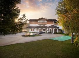 Lisi Family Hotel, hotel in Reith bei Kitzbühel