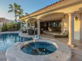 Cabo Hacienda with Private Pool and Rooftop Terrace!